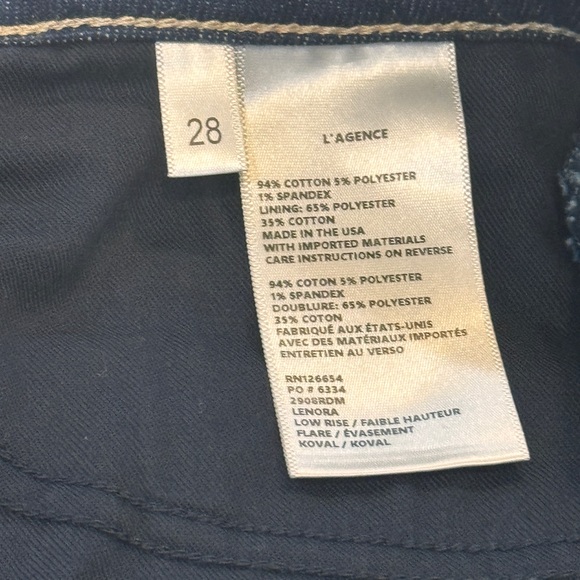 L'AGENCE Lenora Low-Rise Flared Jeans - Picture 6 of 8